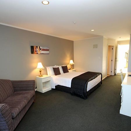 Champers Motor Inn Lower Hutt Exteriör bild