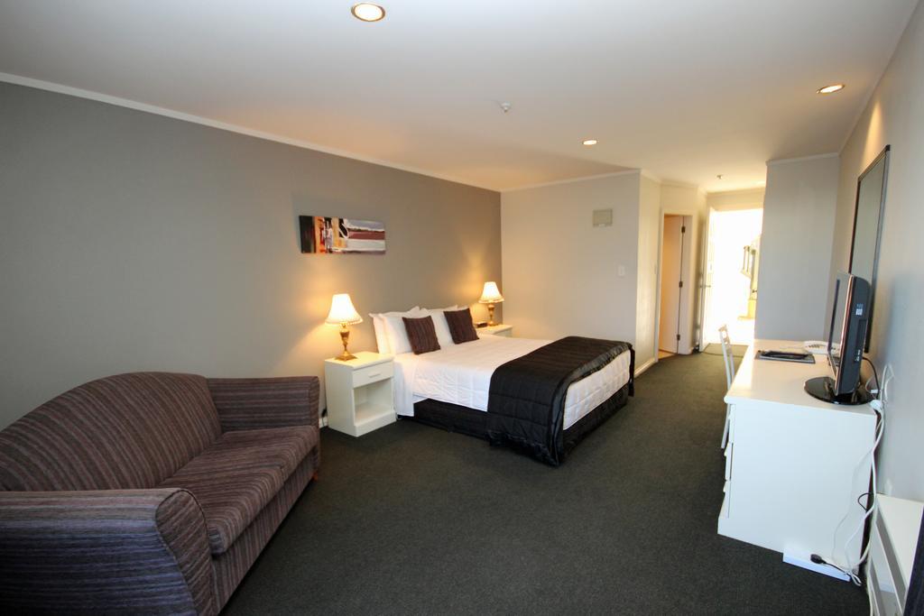 Champers Motor Inn Lower Hutt Exteriör bild