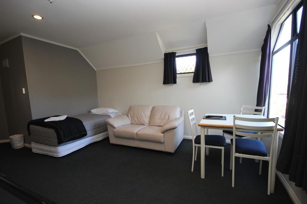 Champers Motor Inn Lower Hutt Exteriör bild