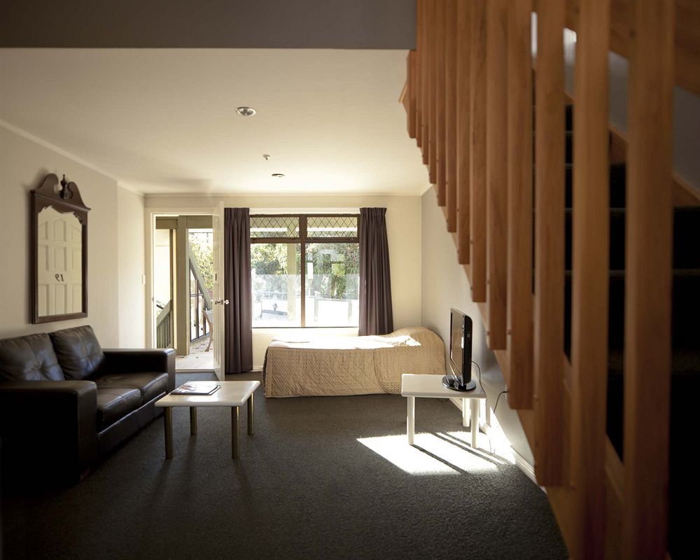 Champers Motor Inn Lower Hutt Exteriör bild