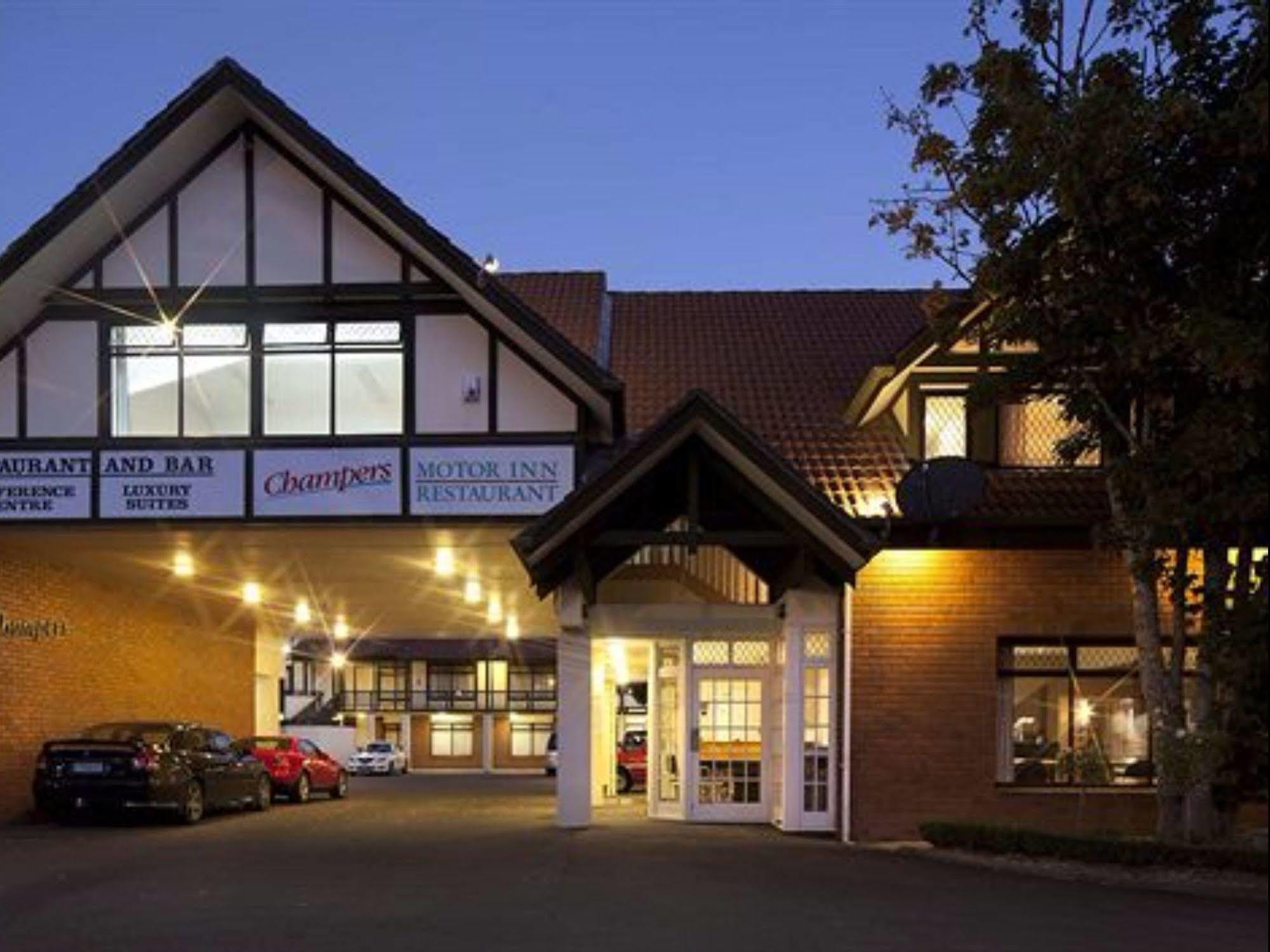 Champers Motor Inn Lower Hutt Exteriör bild